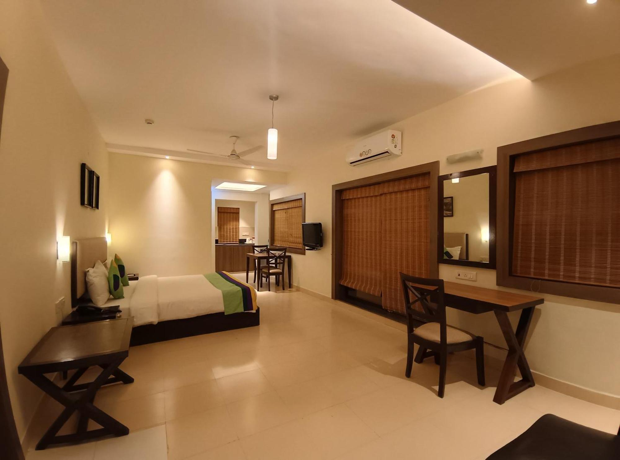 Golden Landmark Green Valley Beach Resort โดนาเปาลา ภายนอก รูปภาพ