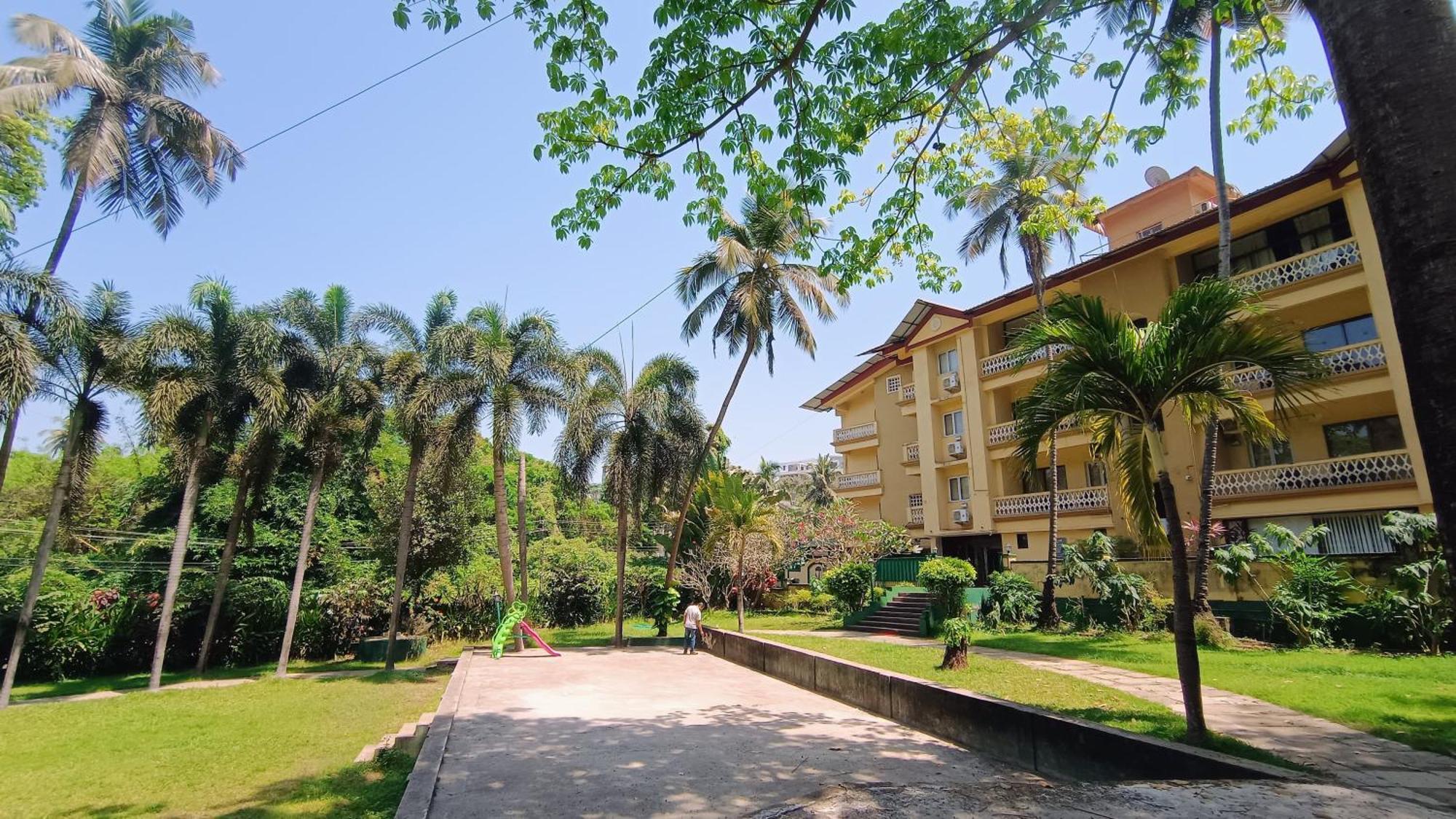 Golden Landmark Green Valley Beach Resort โดนาเปาลา ภายนอก รูปภาพ