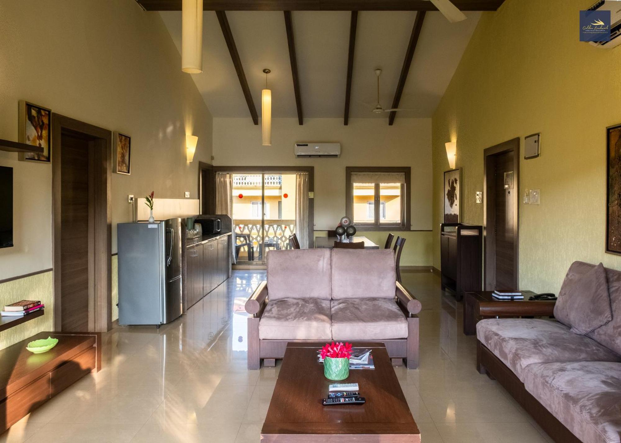 Golden Landmark Green Valley Beach Resort โดนาเปาลา ภายนอก รูปภาพ
